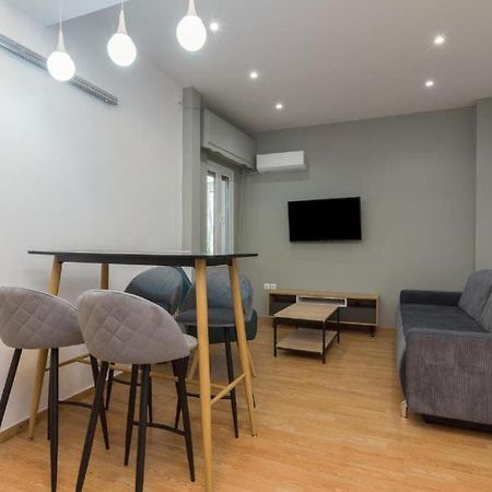 Fully Renovated 1 Bedroom Condo Athens Exterior photo